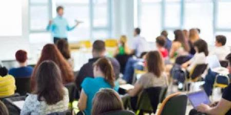 CIP FP Ausiàs Informática Administración Comercio Sanidad